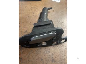 Gebruikte Koplamp Sproeier Volkswagen Tiguan (AD1) 2.0 TDI 16V BlueMotion Technology SCR Prijs op aanvraag aangeboden door Bongers Auto-Onderdelen Zeeland