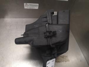 Gebruikte Luchtfilterhuis BMW 3 serie (E46/2) 328 Ci 24V Prijs op aanvraag aangeboden door Bongers Auto-Onderdelen Zeeland