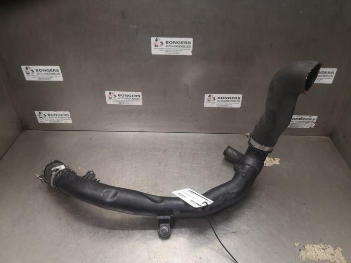 Gebruikte Intercooler Buis Volkswagen Golf VI (5K1) 2.0 GTD 16V Prijs op aanvraag aangeboden door Bongers Auto-Onderdelen Zeeland