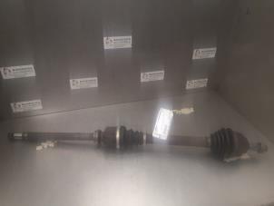 Gebruikte Aandrijfas rechts-voor Peugeot 308 SW (4E/H) 1.6 16V THP 175 Prijs op aanvraag aangeboden door Bongers Auto-Onderdelen Zeeland