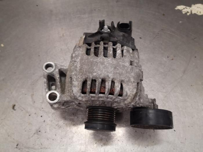 Dynamo van een Ford Grand C-Max (DXA) 1.6 EcoBoost 16V 2011