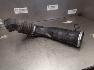 Gebruikte Aanzuigslang Lucht Ford Grand C-Max (DXA) 1.6 EcoBoost 16V Prijs op aanvraag aangeboden door Bongers Auto-Onderdelen Zeeland