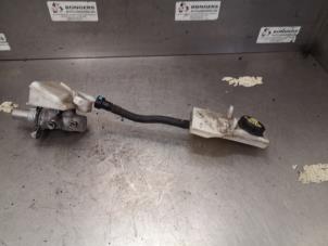 Gebruikte Hoofdremcilinder Ford Grand C-Max (DXA) 1.6 EcoBoost 16V Prijs op aanvraag aangeboden door Bongers Auto-Onderdelen Zeeland