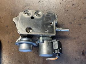 Gebruikte Brandstofpomp Mechanisch Peugeot 308 SW (4E/H) 1.6 16V THP 175 Prijs op aanvraag aangeboden door Bongers Auto-Onderdelen Zeeland