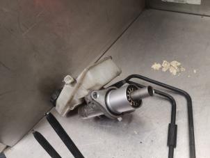 Gebruikte Hoofdremcilinder Ford Kuga I 2.0 TDCi 16V 140 Prijs op aanvraag aangeboden door Bongers Auto-Onderdelen Zeeland