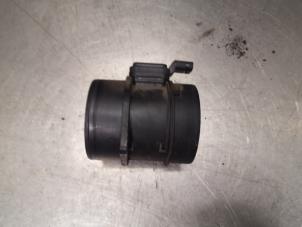 Gebruikte Luchthoeveelheidsmeter Mercedes Sprinter 3t (906.61) 213 CDI 16V Prijs op aanvraag aangeboden door Bongers Auto-Onderdelen Zeeland