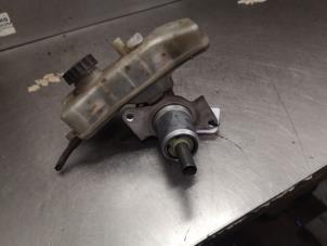 Gebruikte Hoofdremcilinder Mercedes Sprinter 3t (903) 311 CDI 16V Prijs op aanvraag aangeboden door Bongers Auto-Onderdelen Zeeland