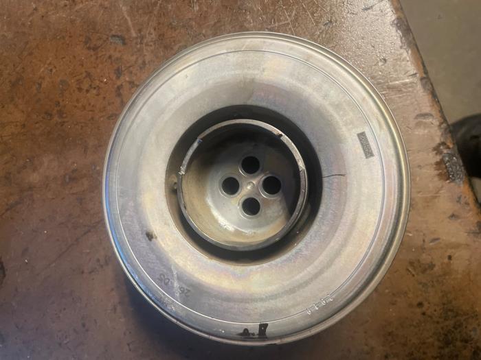 Gebruikte Krukas Poelie BMW 3 serie (G20) 320i 2.0 TwinPower Turbo 16V Prijs op aanvraag aangeboden door Bongers Auto-Onderdelen Zeeland