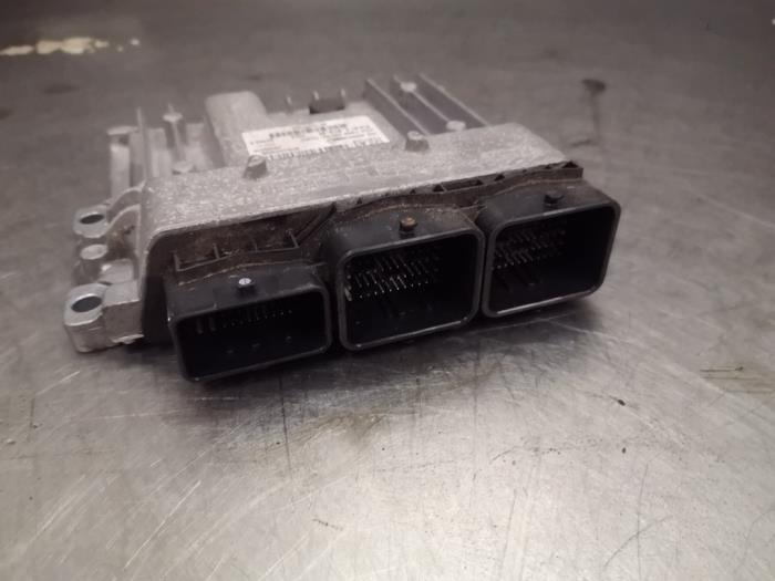 Computer Motormanagement van een Peugeot 5008 I (0A/0E) 2.0 HDiF 16V GT Autom. 2010