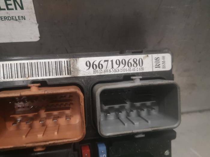 Zekeringkast van een Citroën C3 (SC) 1.0 Vti 68 12V 2016