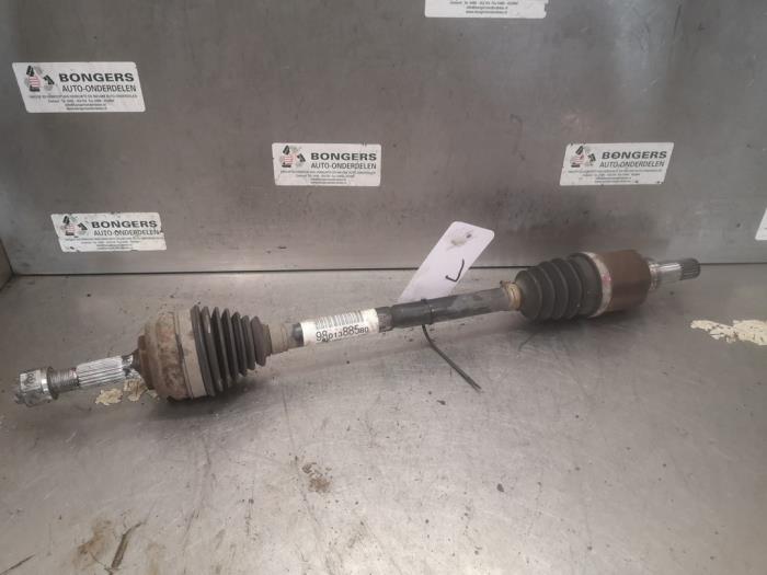 Aandrijfas links-voor van een Citroën C3 (SC) 1.0 Vti 68 12V 2016