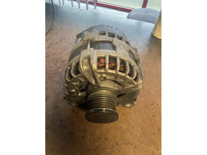 Gebruikte Dynamo Volkswagen Crafter (SY) 2.0 TDI FWD Prijs op aanvraag aangeboden door Bongers Auto-Onderdelen Zeeland