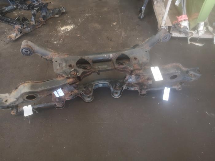 Gebruikte Subframe Suzuki Grand Vitara II (JT) 2.0 16V Prijs op aanvraag aangeboden door Bongers Auto-Onderdelen Zeeland