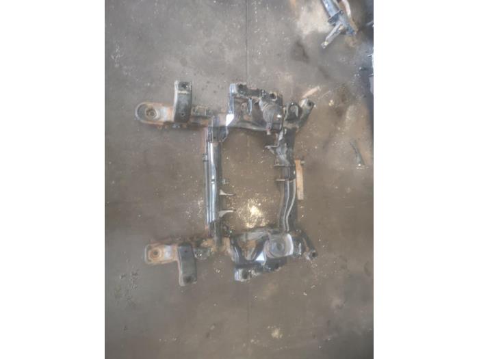 Gebruikte Subframe Suzuki Grand Vitara II (JT) 2.0 16V Prijs op aanvraag aangeboden door Bongers Auto-Onderdelen Zeeland