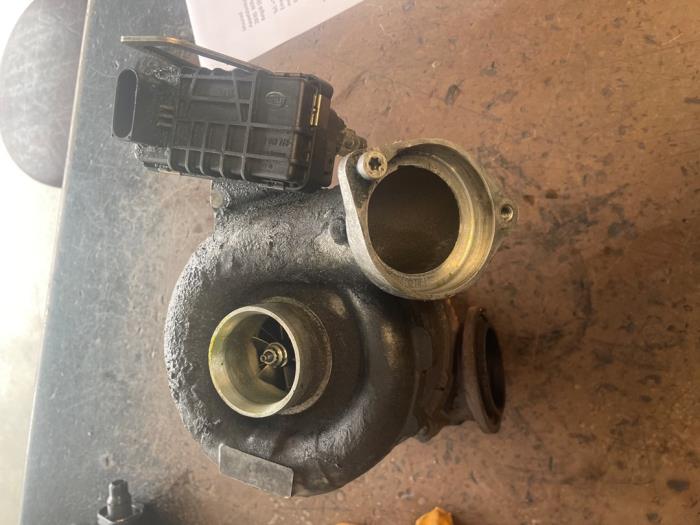 Gebruikte G-lader BMW 5 serie Touring (E61) 530d 24V Prijs op aanvraag aangeboden door Bongers Auto-Onderdelen Zeeland