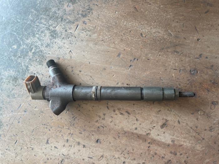 Gebruikte Verstuiver (diesel) Toyota Avensis Wagon (T27) 2.2 16V D-4D-F 180 Prijs op aanvraag aangeboden door Bongers Auto-Onderdelen Zeeland