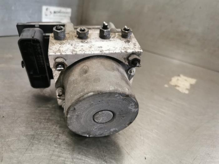 Gebruikte ABS Pomp Citroen Berlingo 1.6 HDI 16V 90 Prijs op aanvraag aangeboden door Bongers Auto-Onderdelen Zeeland