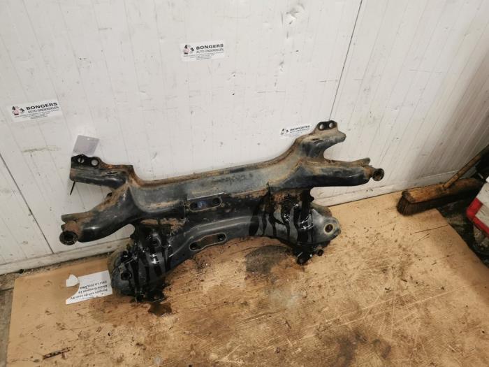 Gebruikte Subframe Toyota RAV4 (A3) 2.0 16V VVT-i 4x4 Prijs op aanvraag aangeboden door Bongers Auto-Onderdelen Zeeland