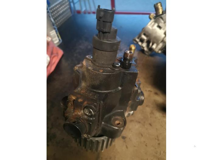 Gebruikte Dieselpomp Iveco New Daily V 29L13V, 35C13V, 35S13V, 40C13V, 40S13V Prijs op aanvraag aangeboden door Bongers Auto-Onderdelen Zeeland