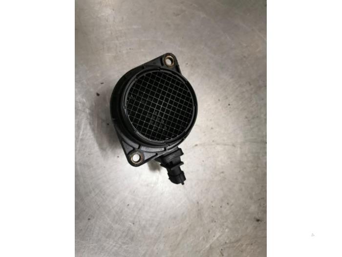 Gebruikte Luchtmassameter Fiat Grande Punto (199) 1.3 JTD Multijet 16V Prijs op aanvraag aangeboden door Bongers Auto-Onderdelen Zeeland