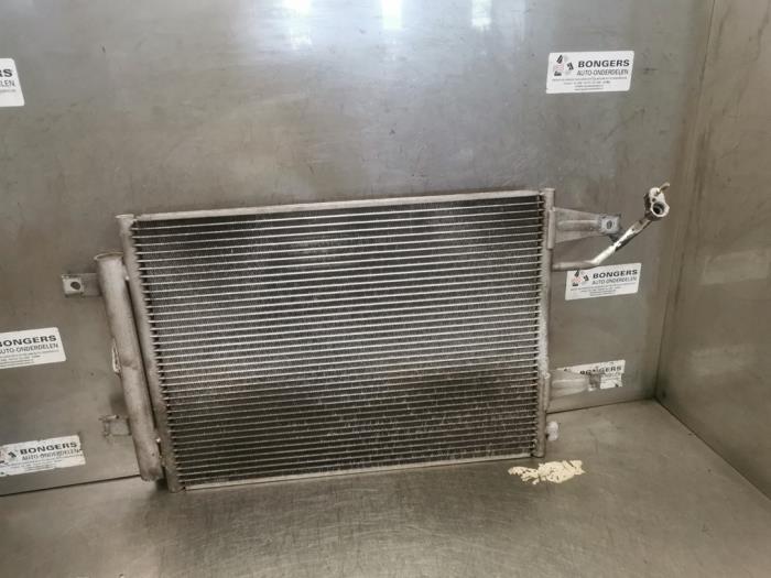 Gebruikte Radiateur Airco Mitsubishi Colt (Z2/Z3) 1.5 DI-D 12V HP Prijs op aanvraag aangeboden door Bongers Auto-Onderdelen Zeeland