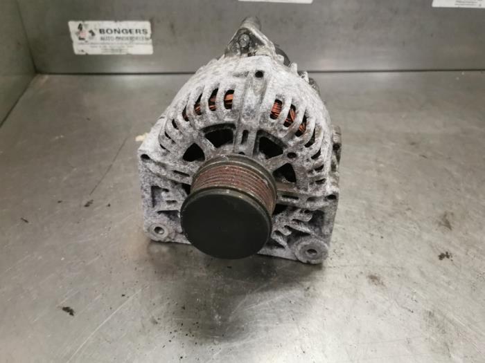 Gebruikte Dynamo Nissan Note (E11) 1.5 dCi 86 Prijs op aanvraag aangeboden door Bongers Auto-Onderdelen Zeeland