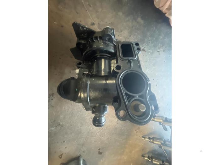 Waterpomp van een Audi A5 (8T3) 1.8 TFSI 16V 2010