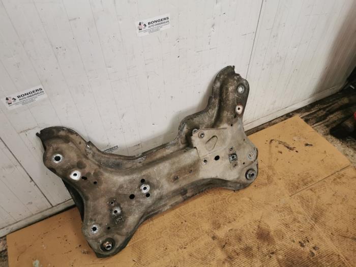 Gebruikte Subframe Renault Trafic (1FL/2FL/3FL/4FL) 1.6 dCi 95 Prijs op aanvraag aangeboden door Bongers Auto-Onderdelen Zeeland