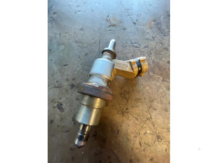 Gebruikte Adblue injector Toyota Avensis Wagon (T27) 2.2 16V D-4D-F 180 Prijs op aanvraag aangeboden door Bongers Auto-Onderdelen Zeeland