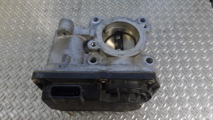 Gebruikte Gasklephuis Renault Grand Scénic III (JZ) 1.4 16V TCe 130 Prijs op aanvraag aangeboden door Bongers Auto-Onderdelen Zeeland