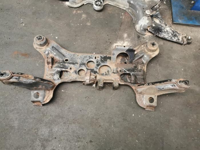 Gebruikte Subframe Ford Transit 2.2 TDCi 16V Prijs op aanvraag aangeboden door Bongers Auto-Onderdelen Zeeland