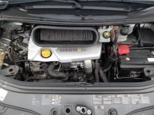 Gebruikte Versnellingsbak Renault Espace (JK) 2.0 dCi 16V 175 FAP Prijs op aanvraag aangeboden door Bongers Auto-Onderdelen Zeeland