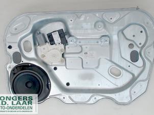 Gebruikte Ruitmechaniek 4Deurs rechts-voor Ford Focus 2 1.6 16V Prijs op aanvraag aangeboden door Bongers Auto-Onderdelen Zeeland