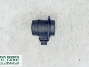 Gebruikte Luchtmassameter Fiat Bravo (198A) 1.9 JTD 16V Multijet 150 Prijs op aanvraag aangeboden door Bongers Auto-Onderdelen Zeeland