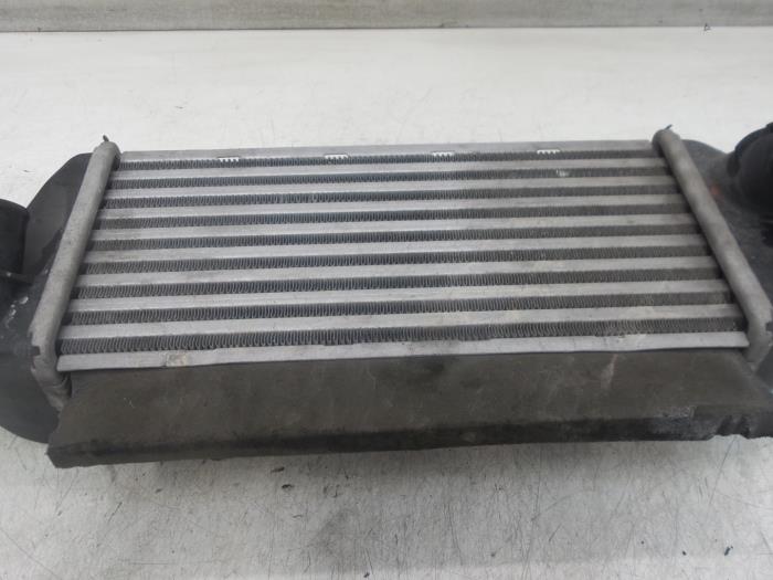 Gebruikte Intercooler Fiat 500C (312) 1.2 69 Prijs op aanvraag aangeboden door Bongers Auto-Onderdelen Zeeland
