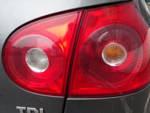 Gebruikte Achterlicht rechts Volkswagen Golf V (1K1) 1.9 TDI Prijs op aanvraag aangeboden door Bongers Auto-Onderdelen Zeeland
