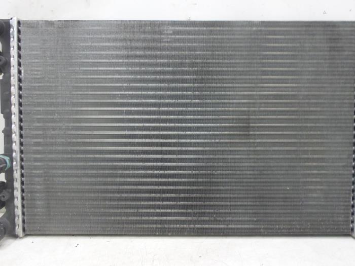 Gebruikte Radiateur Seat Ibiza III (6L1) 1.6 16V Prijs op aanvraag aangeboden door Bongers Auto-Onderdelen Zeeland