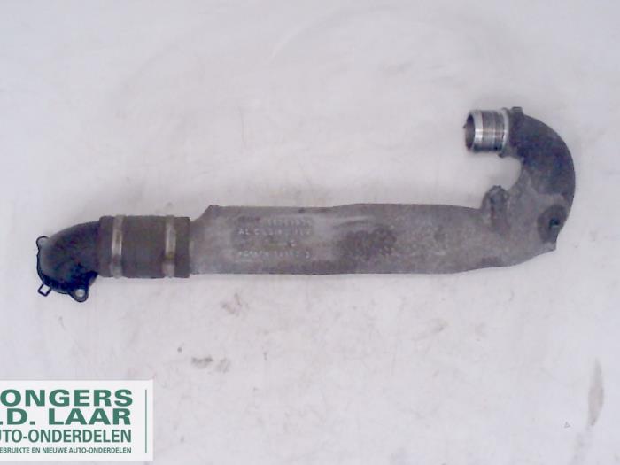 Gebruikte Intercooler Slang Opel Zafira (M75) 1.9 CDTI Prijs op aanvraag aangeboden door Bongers Auto-Onderdelen Zeeland