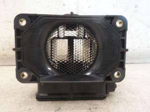 Gebruikte Luchtmassameter Mitsubishi Space Wagon (N8/N9) 2.0 16V GDI Prijs op aanvraag aangeboden door Bongers Auto-Onderdelen Zeeland