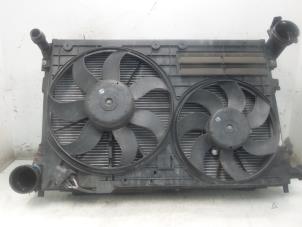 Gebruikte Radiateur Volkswagen Passat Variant (3C5) 2.0 TDI 140 Prijs op aanvraag aangeboden door Bongers Auto-Onderdelen Zeeland