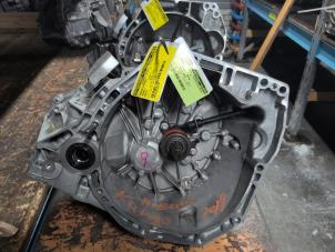Gebruikte Versnellingsbak Renault Kangoo Express (FW) 1.5 dCi 110 Prijs € 525,00 Margeregeling aangeboden door Autodemontagebedrijf van Boxtel