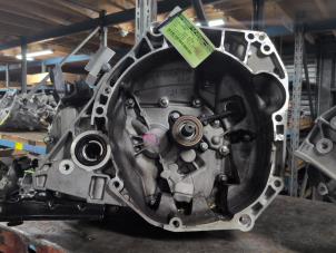 Gebruikte Versnellingsbak Dacia Logan MCV II/Sandero Wagon (7S) 0.9 TCE 12V LPG Prijs € 262,50 Margeregeling aangeboden door Autodemontagebedrijf van Boxtel