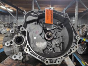 Gebruikte Versnellingsbak Opel Astra K Sports Tourer 1.6 CDTI 136 16V Prijs € 525,00 Margeregeling aangeboden door Autodemontagebedrijf van Boxtel