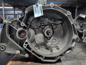 Gebruikte Versnellingsbak Opel Corsa E 1.0 SIDI Turbo 12V Prijs € 525,00 Margeregeling aangeboden door Autodemontagebedrijf van Boxtel