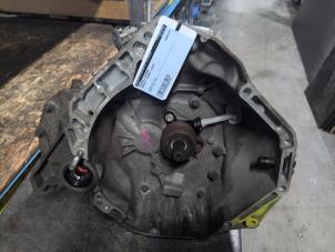 Gebruikte Versnellingsbak Renault Twingo III (AH) 1.0 SCe 65 12V Prijs € 210,00 Margeregeling aangeboden door Autodemontagebedrijf van Boxtel