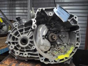 Gebruikte Versnellingsbak Fiat Bravo (198A) 1.4 MultiAir 16V Prijs € 420,00 Margeregeling aangeboden door Autodemontagebedrijf van Boxtel