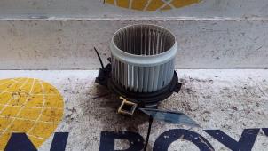 Gebruikte Blower Peugeot 3008 II (M4/MC/MJ/MR) 1.2 12V e-THP PureTech 130 Prijs op aanvraag aangeboden door Autodemontagebedrijf van Boxtel