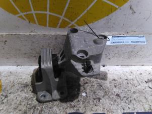 Gebruikte Motorrubber Renault Megane III Berline (BZ) 2.0 16V TCe 180 Prijs € 63,53 Inclusief btw aangeboden door Autodemontagebedrijf van Boxtel