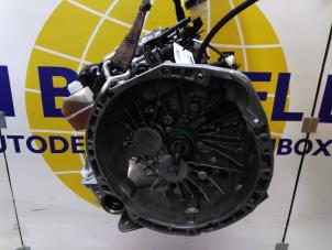 Nieuwe Automaatbak Renault Master III (FV) 2.3 dCi 150 16V FWD Prijs € 2.223,38 Inclusief btw aangeboden door Autodemontagebedrijf van Boxtel