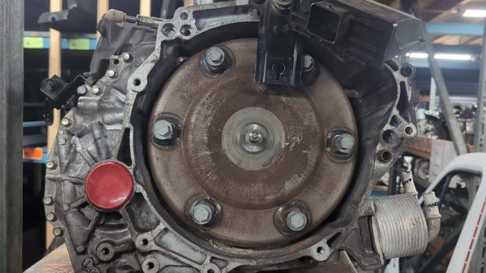 Versnellingsbak van een Peugeot 3008 II (M4/MC/MJ/MR) 2.0 GT BlueHDi 180 16V 2018